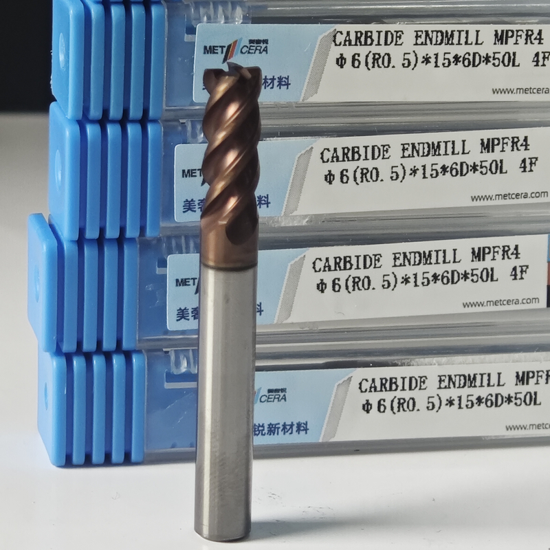 Katı Karbid Evrensel Kesme Son Milleri 4 Flüt Yuvarlak Burun Milleri 6mm Φ6 R0.5 X15x6Dx50mm Önden Sertleştirilmiş Çelik İş Parçası İçin