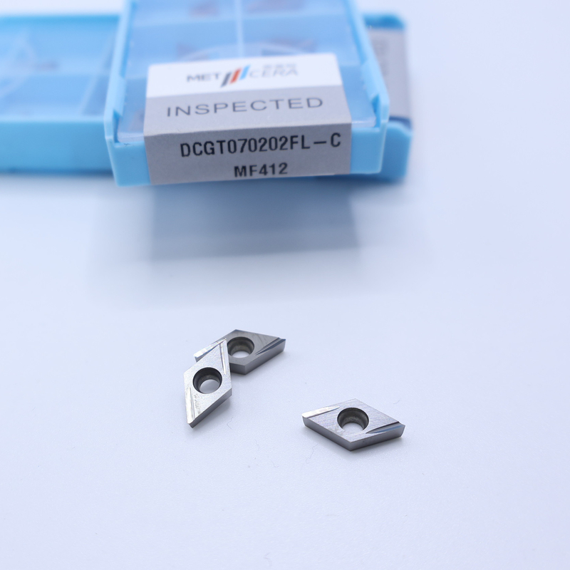 MF412/PV4312 Kaliteli Gümüş / Bronz DCGT07 DCGT11 C Finish Chip Breaker ile Karbid CNC Dönüştürme Girişleri