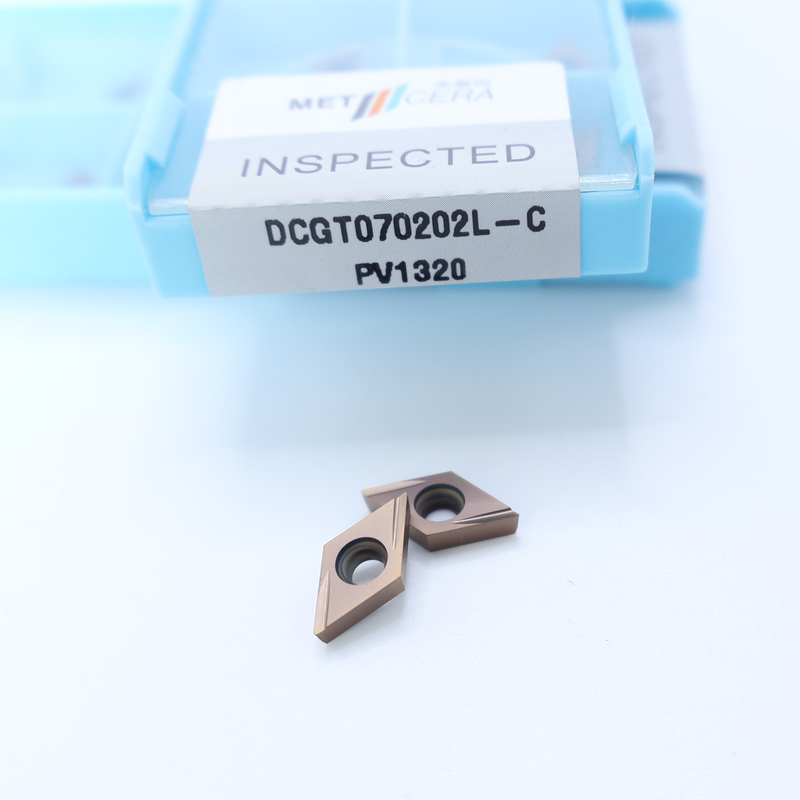 Cermet CNC Dönüştürme Eklemeleri DCGT07 DCGT11 C Bitirme Çip Kırıcı Metal Malzeme Yüksek aşınma direnci Avantajı